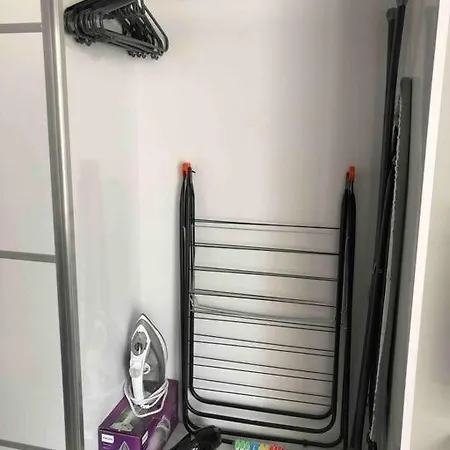 New In Center, 3 Min Walk To דירה אלאניה